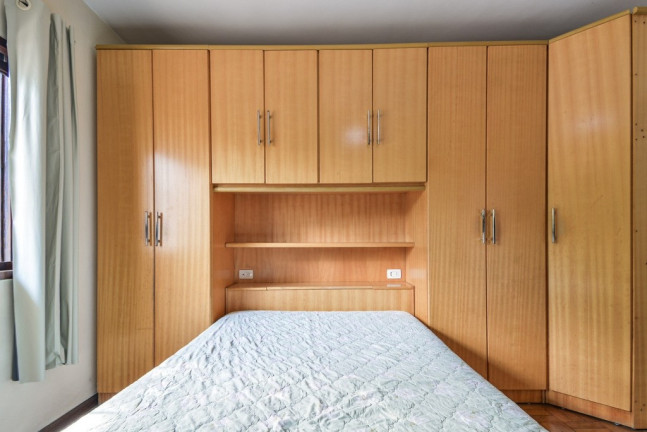 Imagem Casa com 4 Quartos à Venda, em Moema - São Paulo Imagem Casa com 4 Quartos à Venda, em Moema - São Paulo