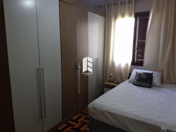 Imagem Casa com 3 Quartos à Venda, em Centro - Santa Maria Imagem Casa com 3 Quartos à Venda, em Centro - Santa Maria