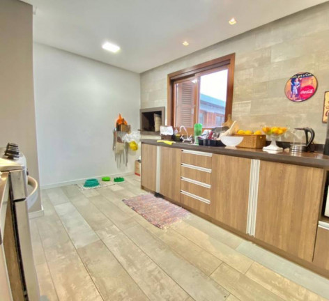 Imagem Casa com 4 Quartos à Venda, 200 m² em Centro - Xangri-lá Imagem Casa com 4 Quartos à Venda, 200 m² em Centro - Xangri-lá