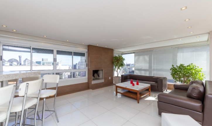 Imagem Cobertura com 1 Quarto à Venda, 101 m² em Petrópolis - Porto Alegre Imagem Cobertura com 1 Quarto à Venda, 101 m² em Petrópolis - Porto Alegre