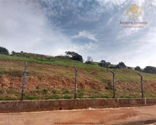 Imagem Terreno à Venda, 37.000 m² em Taboão - Bragança Paulista Imagem Terreno à Venda, 37.000 m² em Taboão - Bragança Paulista