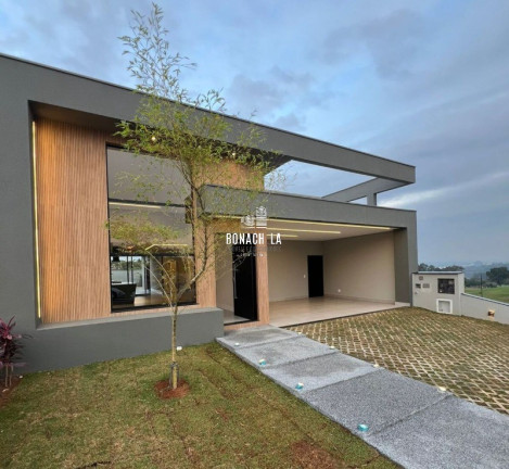Casa com 3 Quartos à Venda,  em Chácara Alvorada - Indaiatuba