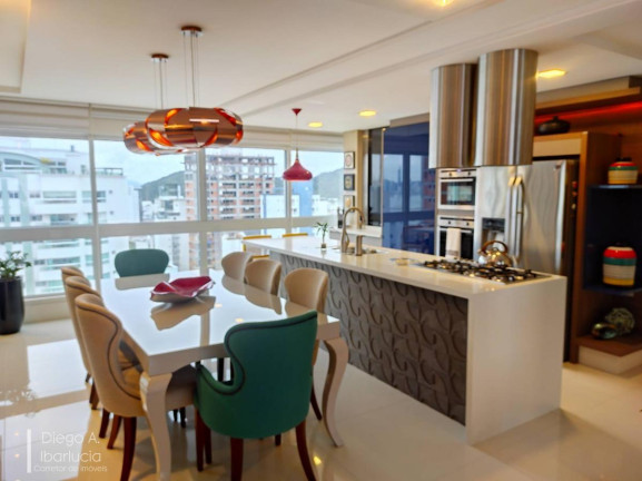 Imagem Apartamento com 3 Quartos à Venda, 116 m² em Pioneiros - Balneário Camboriú