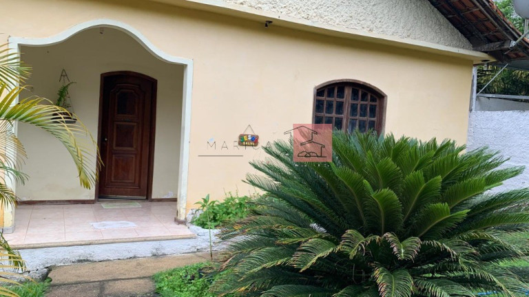 Casa com 3 Quartos à Venda, 190 m² em Baldeador - Niterói