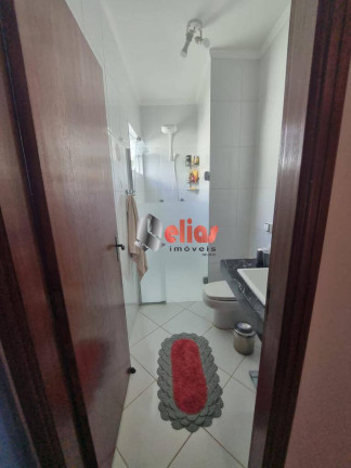 Imagem Casa com 3 Quartos à Venda, 270 m² em Jardim Terra Branca - Bauru Imagem Casa com 3 Quartos à Venda, 270 m² em Jardim Terra Branca - Bauru