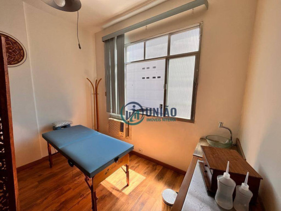 Sala Comercial à Venda, 28 m² em Centro - Niterói