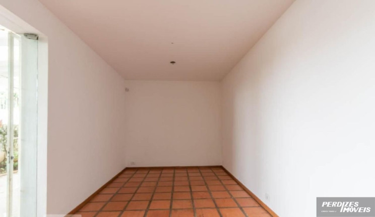 Imagem Casa com 3 Quartos à Venda ou Locação, 217 m² em Sumaré - São Paulo Imagem Casa com 3 Quartos à Venda ou Locação, 217 m² em Sumaré - São Paulo