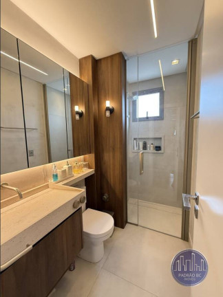 Imagem Apartamento com 3 Quartos para Alugar, 122 m² em Centro - Balneário Camboriú Imagem Apartamento com 3 Quartos para Alugar, 122 m² em Centro - Balneário Camboriú