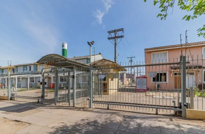 Casa de Condomínio com 2 Quartos à Venda, 67 m² em Sarandi - Porto Alegre