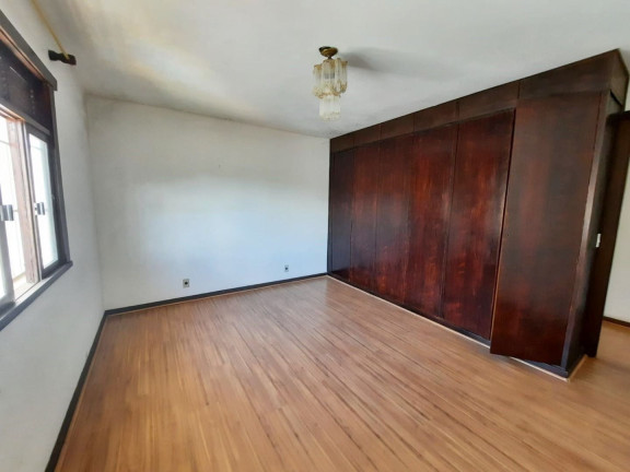 Imagem Casa com 4 Quartos à Venda, 229 m² em Parque Do Ingá - Teresópolis Imagem Casa com 4 Quartos à Venda, 229 m² em Parque Do Ingá - Teresópolis