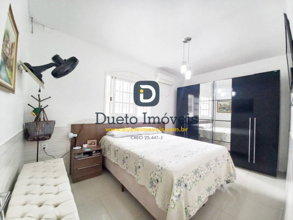 Imagem Casa com 5 Quartos à Venda, 212 m² em Camobi - Santa Maria