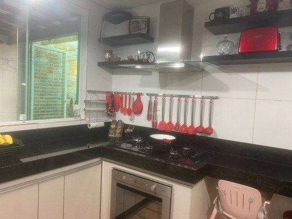 Imagem Imóvel com 3 Quartos à Venda, 135 m² em Arvoredo 2ª Seção - Contagem Imagem Imóvel com 3 Quartos à Venda, 135 m² em Arvoredo 2ª Seção - Contagem
