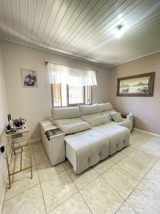 Imagem Casa com 2 Quartos à Venda, 137 m² em Olaria - Canoas Imagem Casa com 2 Quartos à Venda, 137 m² em Olaria - Canoas