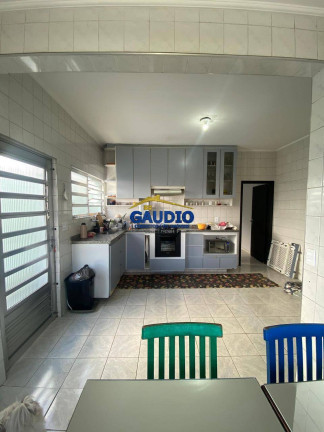 Imagem Casa com 3 Quartos à Venda, 271 m² em Campo Limpo - São Paulo Imagem Casa com 3 Quartos à Venda, 271 m² em Campo Limpo - São Paulo