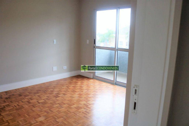 Imagem Casa com 6 Quartos à Venda, 435 m² em Uberaba - Curitiba Imagem Casa com 6 Quartos à Venda, 435 m² em Uberaba - Curitiba