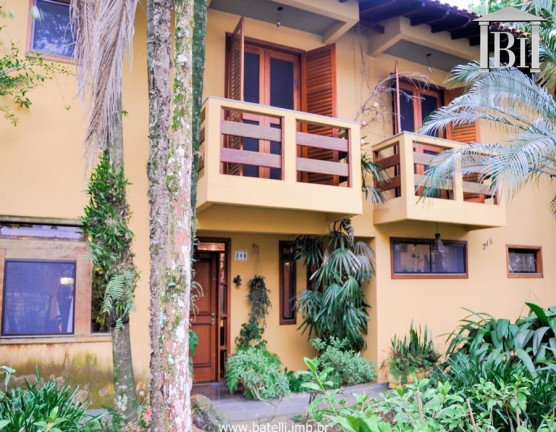 Imagem Casa de Condomínio com 4 Quartos à Venda, 297 m² em Granja Viana - Cotia Imagem Casa de Condomínio com 4 Quartos à Venda, 297 m² em Granja Viana - Cotia