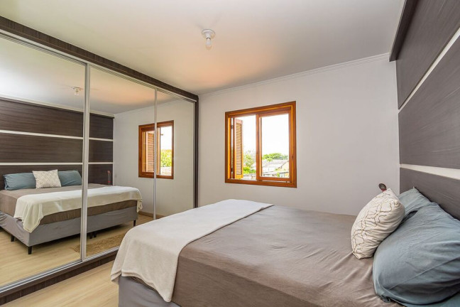 Imagem Casa de Condomínio com 3 Quartos à Venda, 122 m² em Harmonia - Canoas Imagem Casa de Condomínio com 3 Quartos à Venda, 122 m² em Harmonia - Canoas
