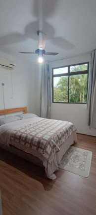 Imagem Casa com 6 Quartos para Alugar,  em Praia Brava - Florianópolis