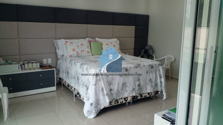 Imagem Casa com 6 Quartos à Venda, 300 m² em Adrianópolis - Manaus Imagem Casa com 6 Quartos à Venda, 300 m² em Adrianópolis - Manaus