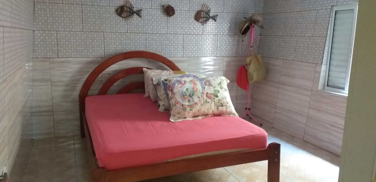 Imagem Casa com 1 Quarto à Venda, 76 m² em Vera Cruz - Mongaguá Imagem Casa com 1 Quarto à Venda, 76 m² em Vera Cruz - Mongaguá