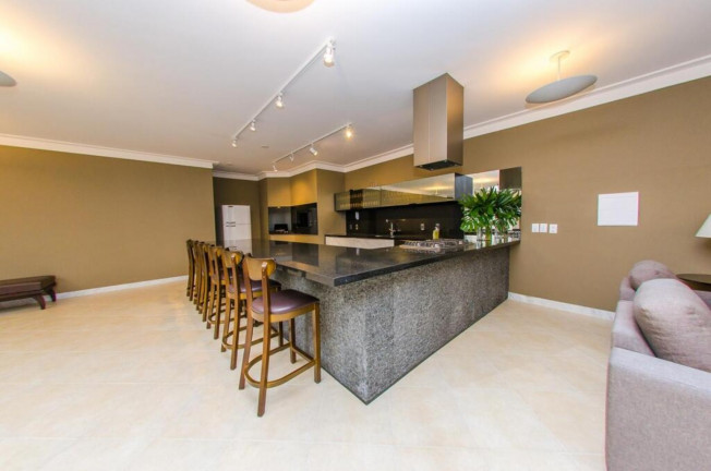 Imagem Imóvel com 4 Quartos à Venda, 310 m² em Bela Vista - Porto Alegre Imagem Imóvel com 4 Quartos à Venda, 310 m² em Bela Vista - Porto Alegre