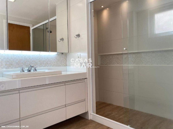 Imagem Imóvel com 4 Quartos à Venda, 220 m² em Humaitá - Rio De Janeiro Imagem Imóvel com 4 Quartos à Venda, 220 m² em Humaitá - Rio De Janeiro