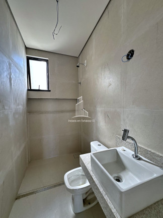 Imagem Casa com 4 Quartos à Venda, 152 m² em Cidade Dos Funcionários - Fortaleza Imagem Casa com 4 Quartos à Venda, 152 m² em Cidade Dos Funcionários - Fortaleza