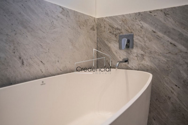 Imagem Apartamento com 3 Quartos à Venda, 240 m² em Cabral - Curitiba Imagem Apartamento com 3 Quartos à Venda, 240 m² em Cabral - Curitiba