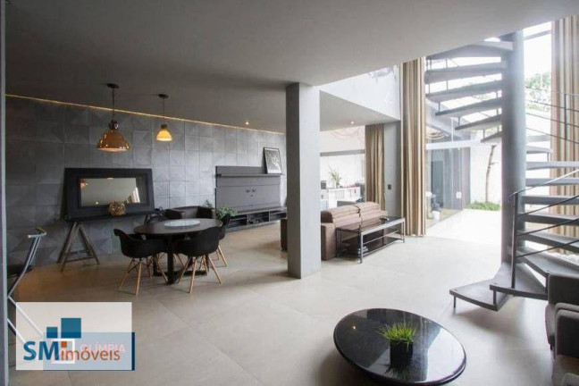 Imagem Casa com 3 Quartos à Venda, 300 m² em Brooklin Paulista - São Paulo Imagem Casa com 3 Quartos à Venda, 300 m² em Brooklin Paulista - São Paulo