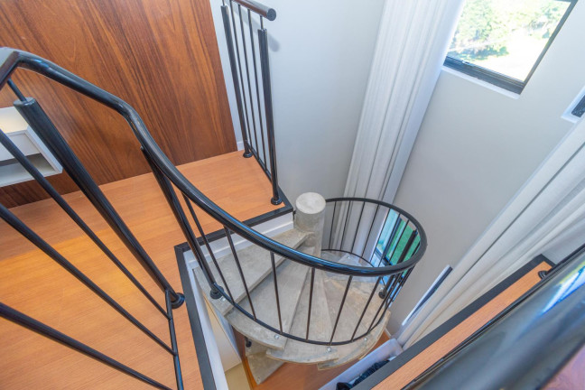 Imagem Apartamento com 1 Quarto para Alugar, 42 m² em Cabral - Curitiba