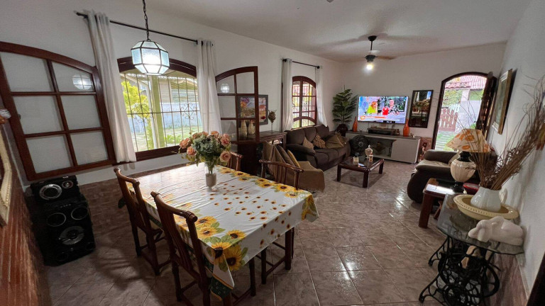 Imagem Casa com 3 Quartos à Venda, 600 m² em Balneário (praia Seca) - Araruama Imagem Casa com 3 Quartos à Venda, 600 m² em Balneário (praia Seca) - Araruama