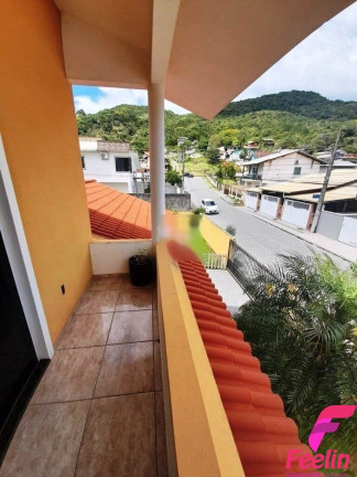 Imagem Casa com 3 Quartos à Venda, 228 m² em Ribeirão Da Ilha - Florianópolis Imagem Casa com 3 Quartos à Venda, 228 m² em Ribeirão Da Ilha - Florianópolis
