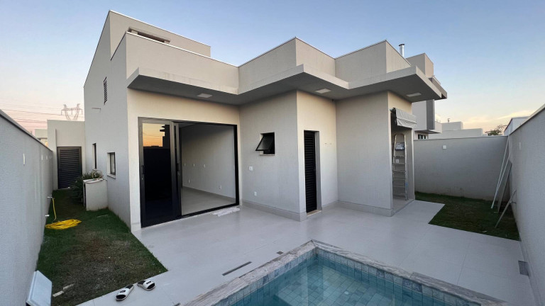 Imagem Casa com 3 Quartos à Venda, 250 m² em Condomínio Primor Das Torres - Cuiabá Imagem Casa com 3 Quartos à Venda, 250 m² em Condomínio Primor Das Torres - Cuiabá