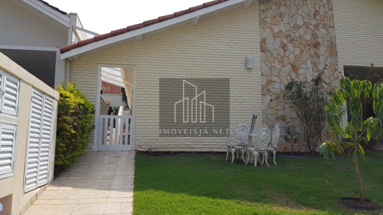 Imagem Casa com 3 Quartos à Venda, 262 m² em Alphaville - Santana De Parnaíba Imagem Casa com 3 Quartos à Venda, 262 m² em Alphaville - Santana De Parnaíba