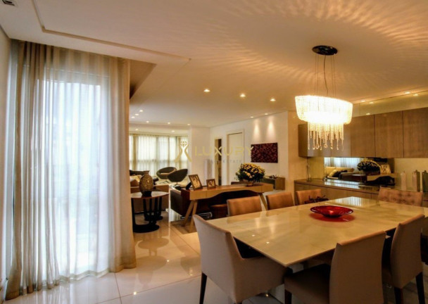 Imagem Imóvel com 4 Quartos à Venda, 320 m² em Belvedere - Belo Horizonte Imagem Imóvel com 4 Quartos à Venda, 320 m² em Belvedere - Belo Horizonte