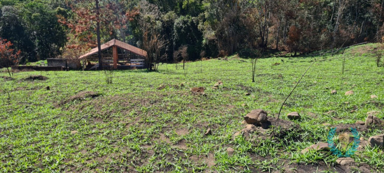 Imagem Chácara com 3 Quartos à Venda, 250 m² em Centro (canguera) - São Roque Imagem Chácara com 3 Quartos à Venda, 250 m² em Centro (canguera) - São Roque