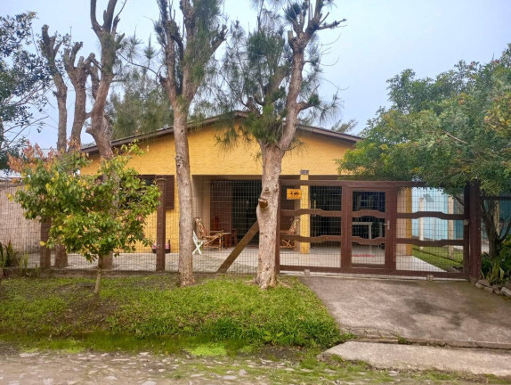 Imagem Casa com 3 Quartos para Temporada, 90 m² em Nova Tramandaí - Tramandaí Imagem Casa com 3 Quartos para Temporada, 90 m² em Nova Tramandaí - Tramandaí