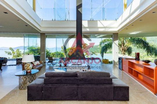 Imagem Casa com 6 Quartos à Venda, 1.100 m² em Praia Vermelha - Ubatuba Imagem Casa com 6 Quartos à Venda, 1.100 m² em Praia Vermelha - Ubatuba