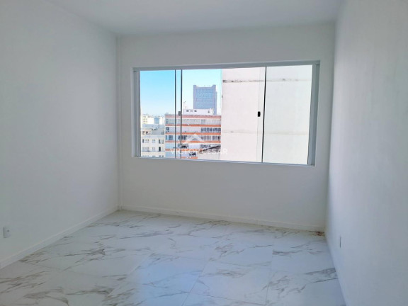 Kitnet com 1 Quarto à Venda, 30 m² em Centro - Rio De Janeiro