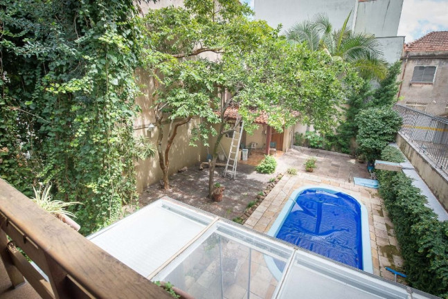 Imagem Casa com 4 Quartos à Venda, 272 m² em Rio Branco - Porto Alegre Imagem Casa com 4 Quartos à Venda, 272 m² em Rio Branco - Porto Alegre