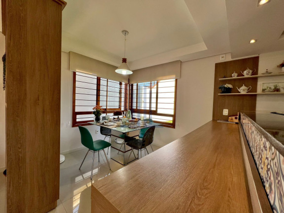 Imagem Casa com 3 Quartos à Venda, 156 m² em Tomazetti - Santa Maria Imagem Casa com 3 Quartos à Venda, 156 m² em Tomazetti - Santa Maria