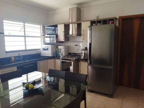 Imagem Casa com 2 Quartos à Venda, 175 m² em Wanel Ville - Sorocaba Imagem Casa com 2 Quartos à Venda, 175 m² em Wanel Ville - Sorocaba