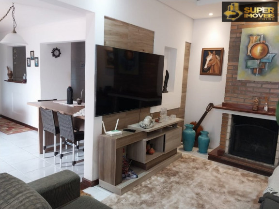 Imagem Casa com 2 Quartos à Venda, 190 m² em Laranjal - Pelotas Imagem Casa com 2 Quartos à Venda, 190 m² em Laranjal - Pelotas