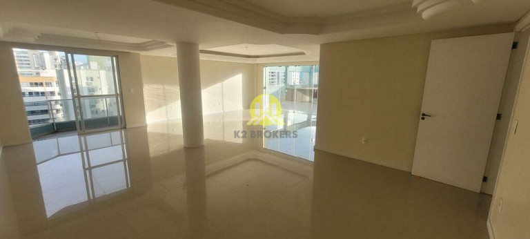 Imagem Cobertura com 6 Quartos à Venda, 470 m² em Centro - Balneário Camboriú