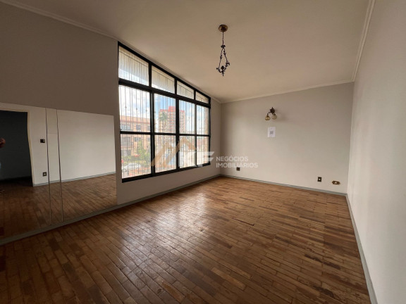 Imagem Casa com 3 Quartos à Venda, 217 m² em Jardim Palma Travassos - Ribeirão Preto Imagem Casa com 3 Quartos à Venda, 217 m² em Jardim Palma Travassos - Ribeirão Preto