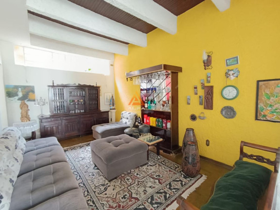 Imagem Casa com 3 Quartos à Venda, 161 m² Imagem Casa com 3 Quartos à Venda, 161 m²