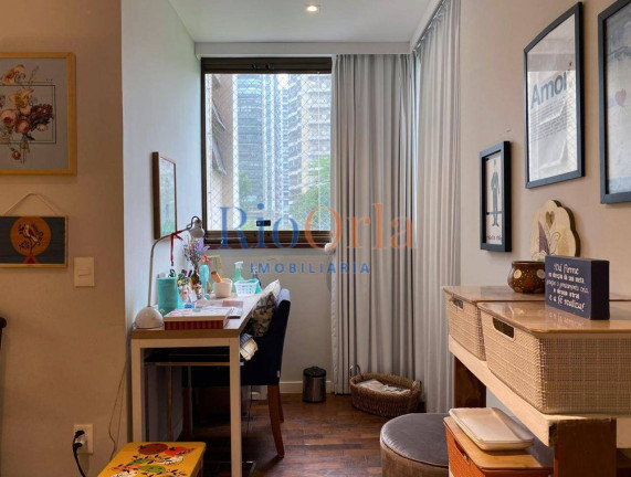 Imagem Apartamento com 4 Quartos à Venda, 180 m² em Barra Da Tijuca - Rio De Janeiro