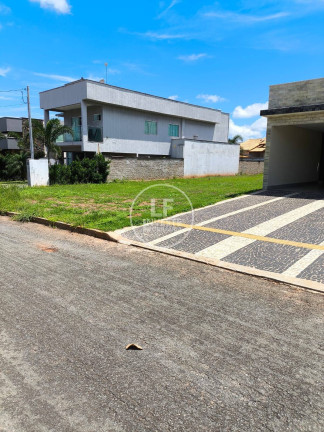 Imagem Terreno à Venda, 360 m² em Residencial Condomínio Jardim Veneza - Senador Canedo