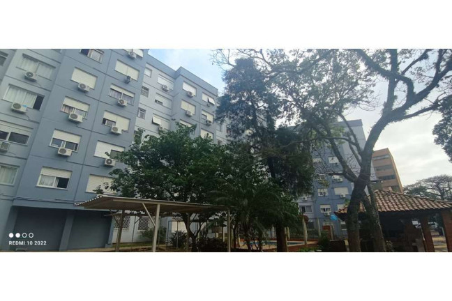 Imóvel com 2 Quartos à Venda,  em Cavalhada - Porto Alegre