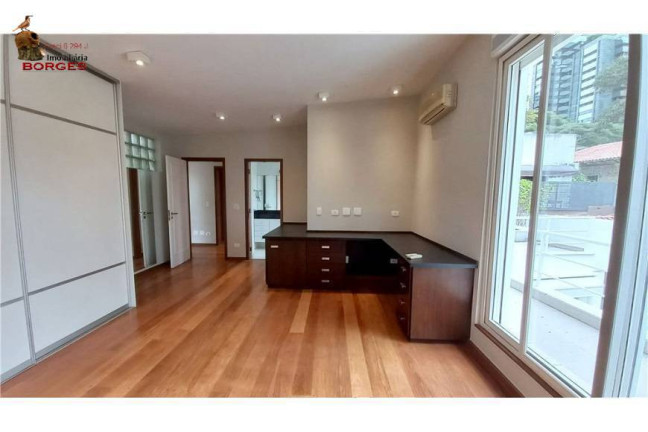 Imagem Casa com 3 Quartos para Alugar, 420 m² em Vila Nova Conceição - São Paulo Imagem Casa com 3 Quartos para Alugar, 420 m² em Vila Nova Conceição - São Paulo